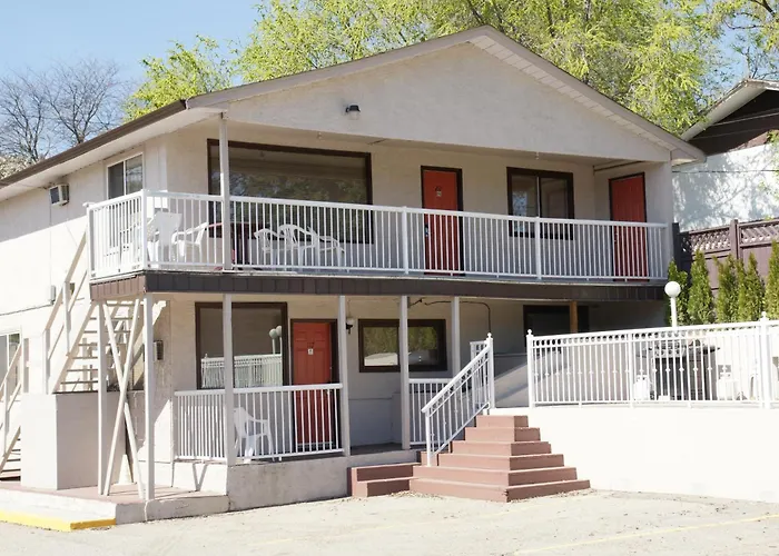 Cheap hotels Canadas Best Value Inn & Suites-Vernon