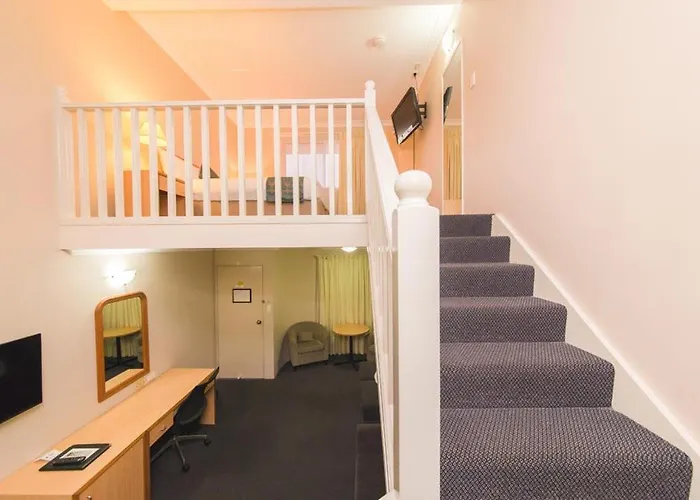 Harbour Sails Motor Inn