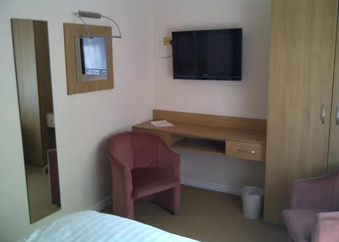 The Queensgate Hotel