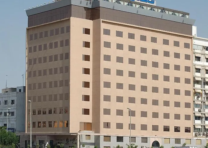 Hotel with pool: Al Azhar Hotel Jeddah