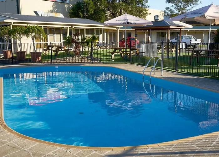 Cheap hotels Ashwood