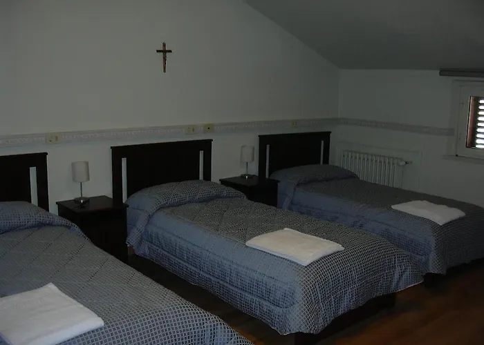 Hotel 3 stelle: Casa per Ferie Suore Domenicane