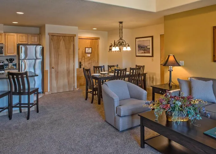 Grand Timber Lodge