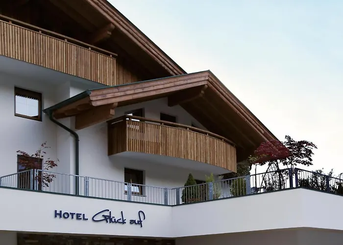 Hotel & Suites Glueck Auf