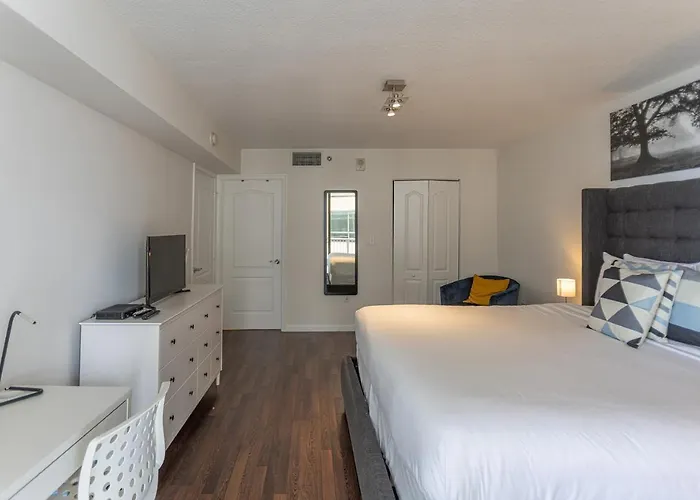 Luxury Apartment In Brickell
