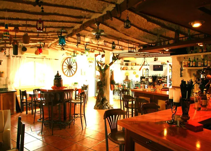 Villa Columbus Hotel And Restaurant