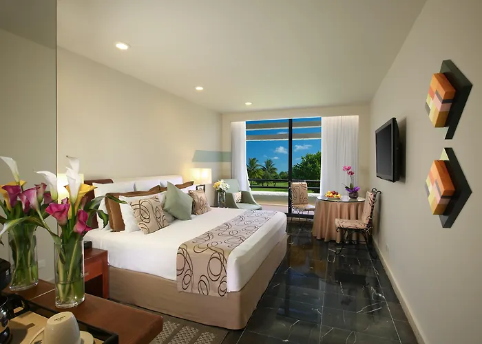 Grand Oasis