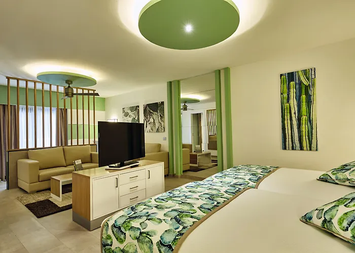 Family Hotel: Riu Tequila