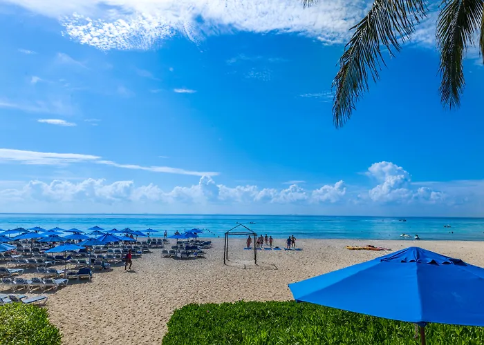 Family Hotel: The Reef Playacar Beach Resort & Spa