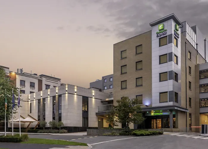Hotel cerca del aeropuerto: Holiday Inn Express Dublin-Airport By Ihg
