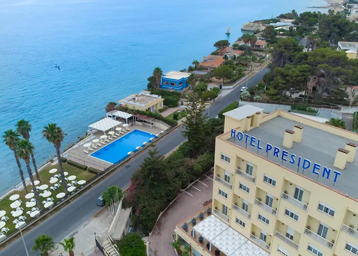 Hotel Con Piscina President Sea Palace