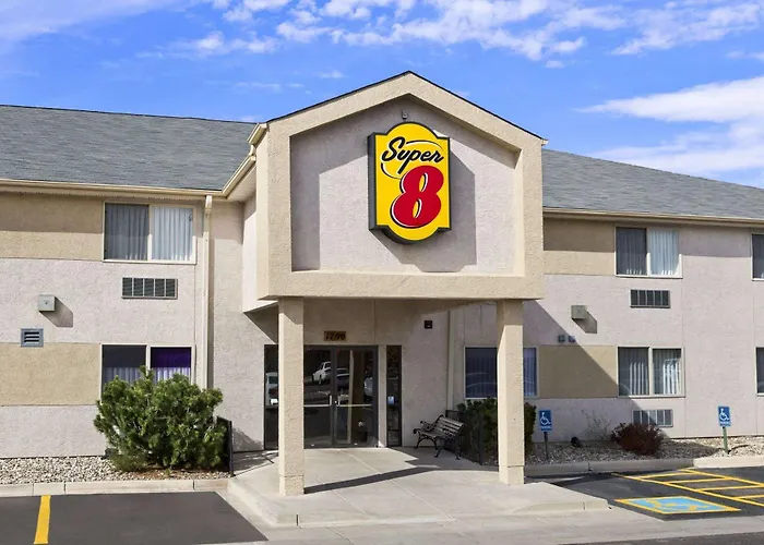 Motel: Super 8 By Wyndham Colorado Springs Airport
