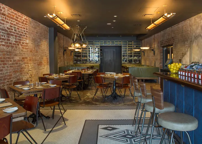 5 star hotel: The Old No. 77 Hotel & Chandlery
