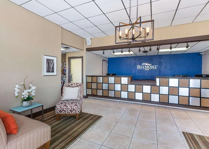 Baymont By Wyndham Sarasota