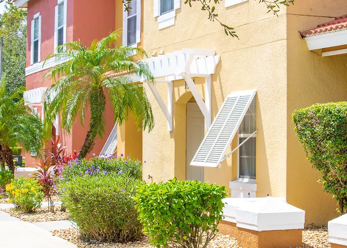 Villa: Berkley Lake Townhomes