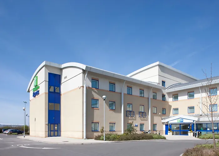 Holiday Inn Express Cardiff Airport, An Ihg