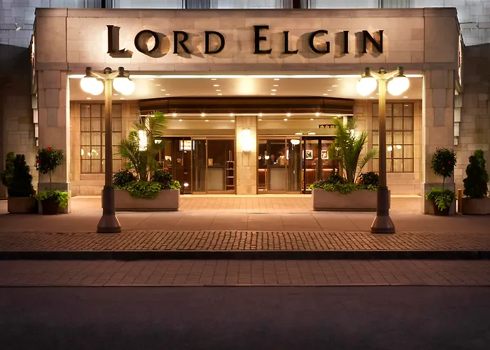 Hotel with view: Lord Elgin Hotel