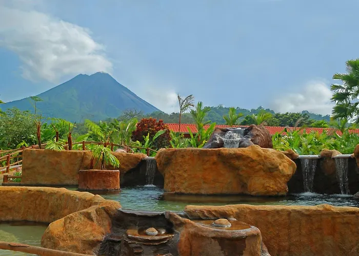 Hot Tub in Room Volcano Lodge, & Thermal Experience