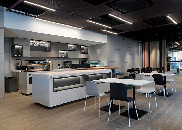 Family Hotel: Klaven Hotel Myeongdong City Hall, Rebranded On 2026 Formerly Known As Travellodge Myeongdong City Hall