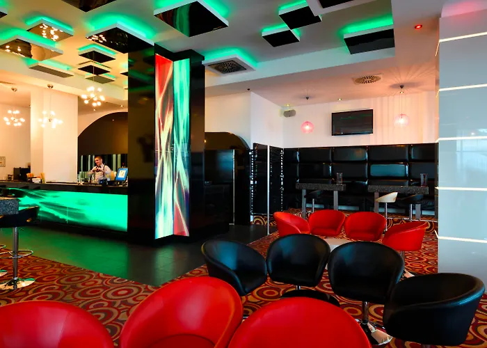  Grifid Metropol (Adults Only)