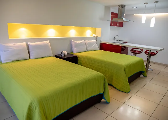 Ramada By Wyndham Acapulco Hotel & Suites