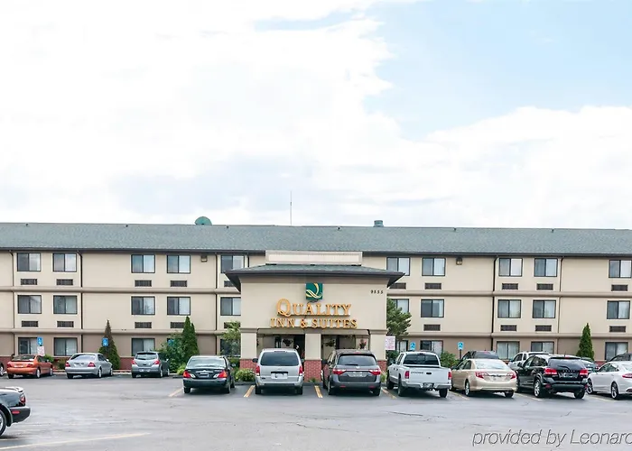Quality Inn & Suites Detroit Metro Airport