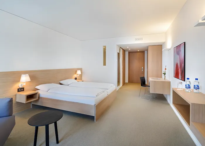 Newstar Hotel