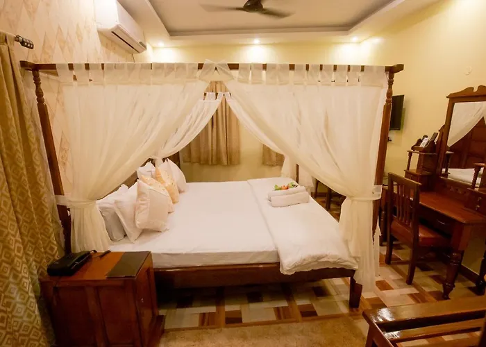 Hotel Cecil