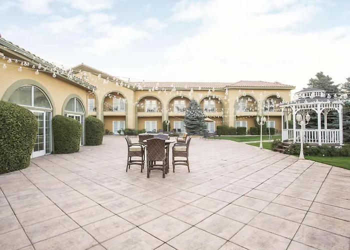 La Quinta By Wyndham Conference Center