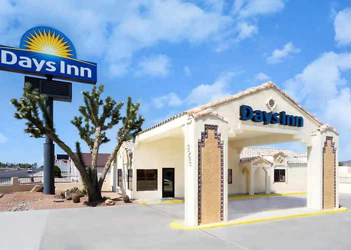 Pet Friendly hotel: Days Inn By Wyndham Kingman West
