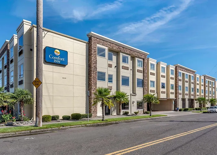 Comfort Inn Near I-84 And I-205