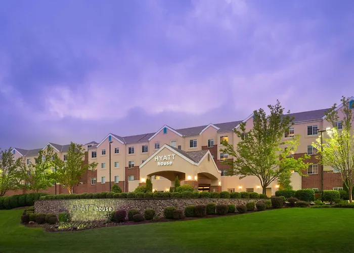 Hotel with view: Hyatt House White Plains