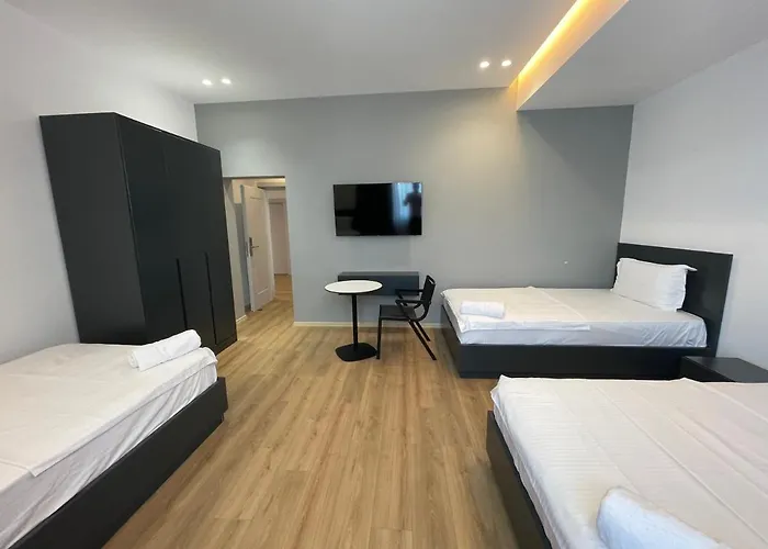 Ladi Rooms