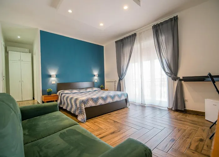 Hub Ferroviario - 12 Posti Letto Per Il Tuo Gruppo A Con Wifi E Netflix