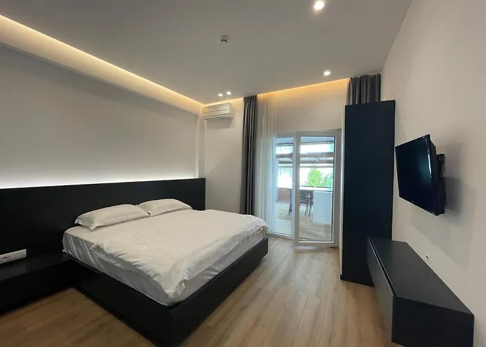Ladi Rooms