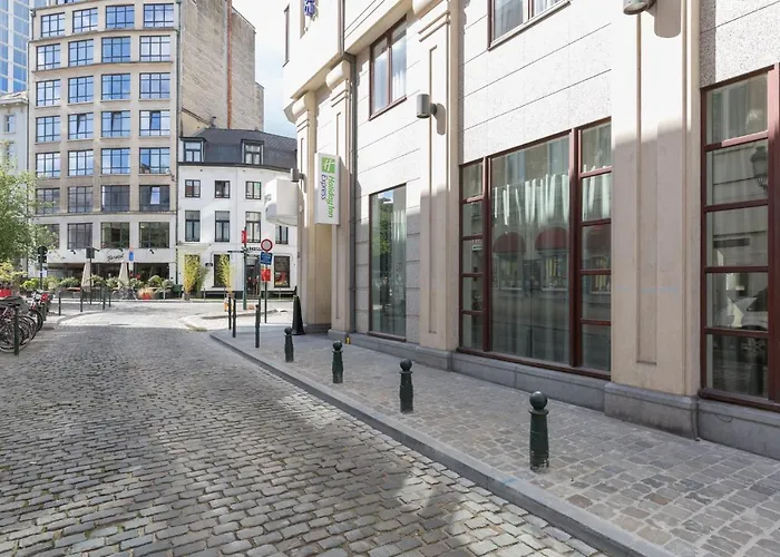 Hôtel pour familles: Holiday Inn Express Brussels-Grand-Place By Ihg