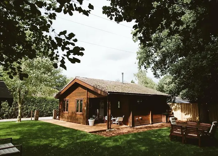  Fins Holiday Home