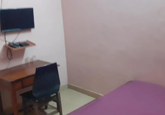 Pet Friendly hotel: Jeena Motel