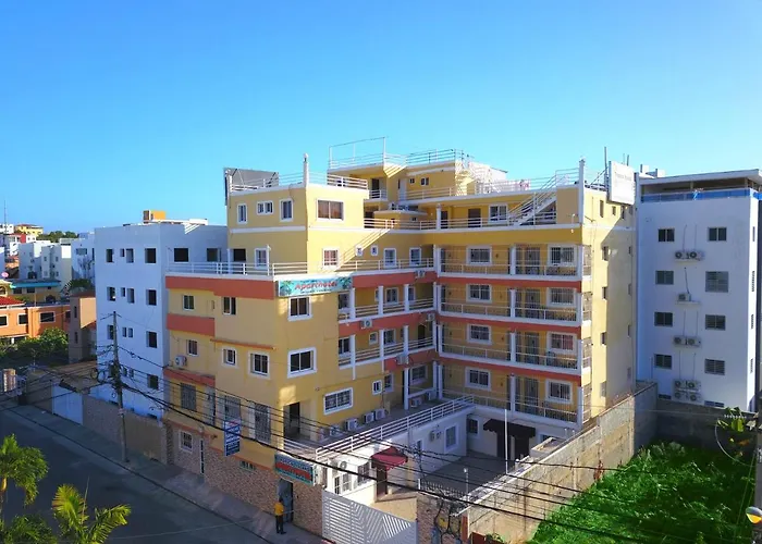 Pet Friendly hotel: Tropical Island Aparthotel - Santo Domingo Esterd