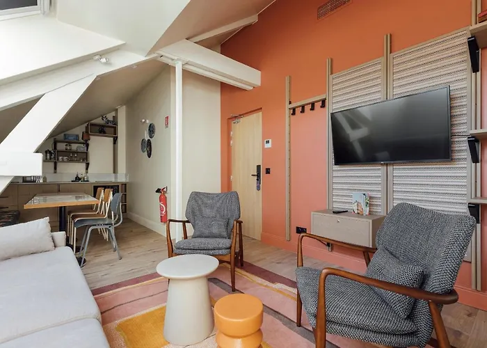 Hotel Prefecture - Entree Autonome, Reception En Ligne - Encore Mieux