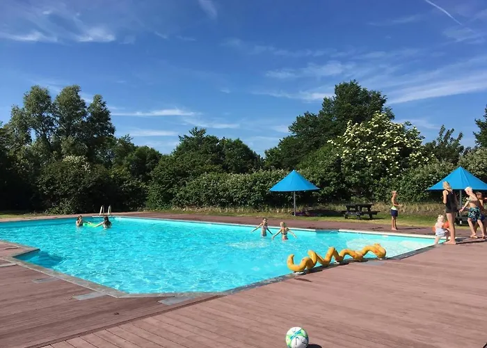 Makkum Beach Resort