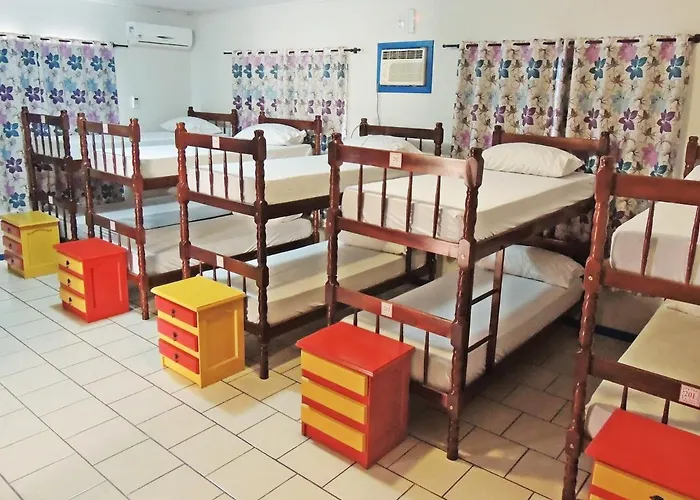 Cabanas Hostel & Suites