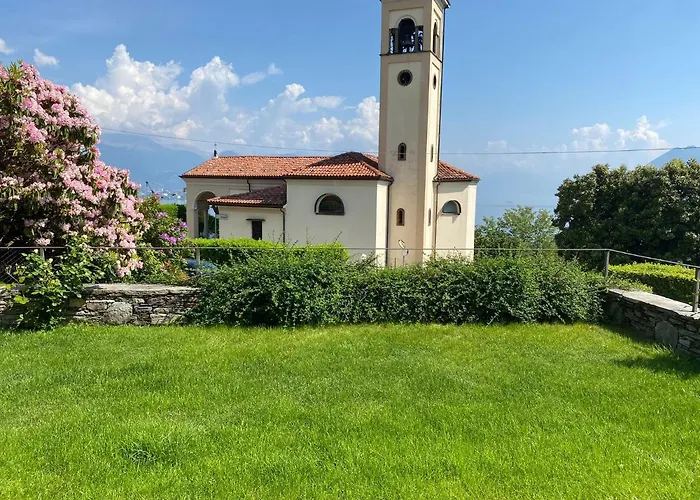 Rubino Con Giardino E Jacuzzi Vista