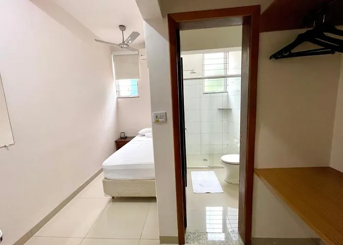 Nav Park Hotel