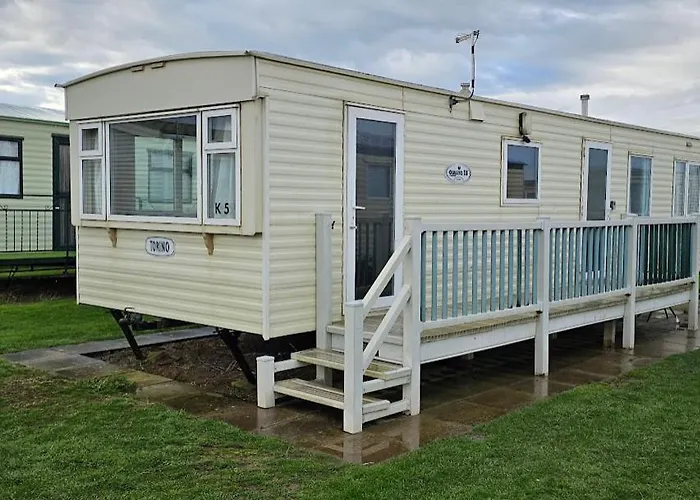 Pet Friendly hotel: Sunnymede Ingoldmells Fantasy Islands Static Caravan Park
