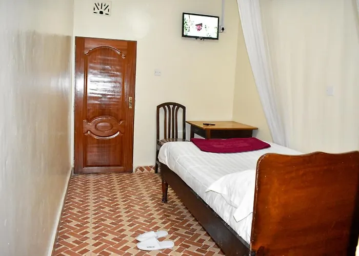Sundowner Lodge