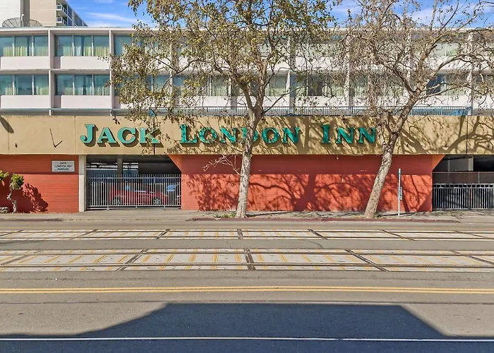 Jack London Inn