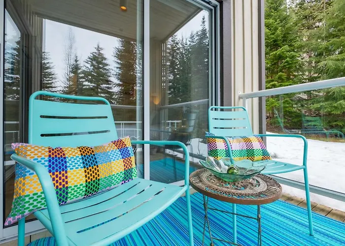 Bungalow rentals Wildwood Lodge By Outpost Whistler