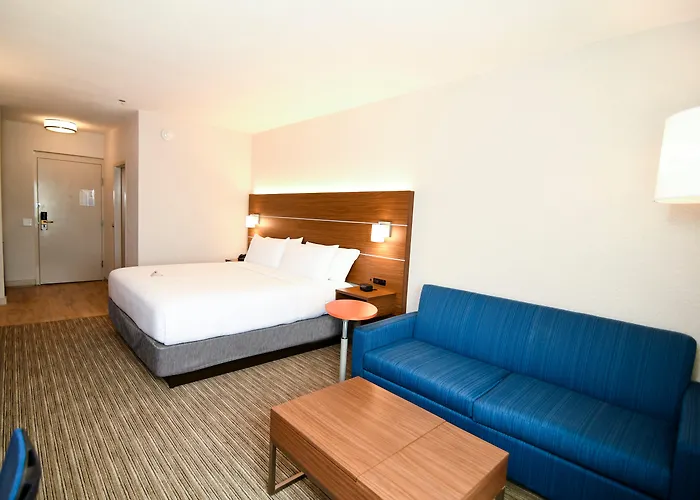 Holiday Inn Express & Suites -Catawba Island By Ihg