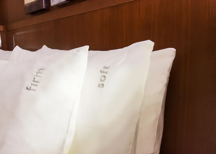 4 Sterne Hotels Holiday Inn Abu Dhabi By Ihg